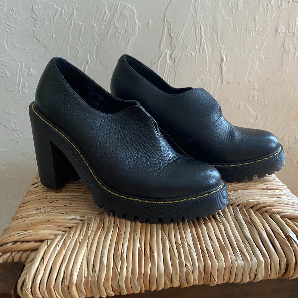 Dr. Marten's Cordelia Aunt Sally Dark Blue Size 8